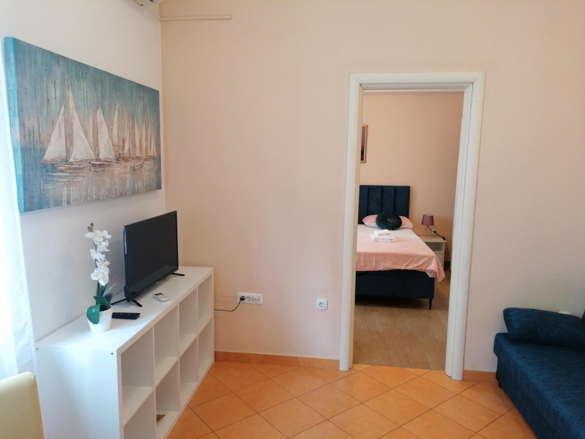 Apartment Lucky Smile Split